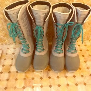 North Face boots. Size 8 and 9. Hardly used